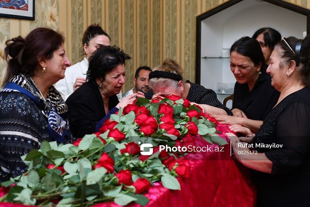 Müğənni Rəhim Rəhimli ilə vida mərasimi başlayıb - FOTO