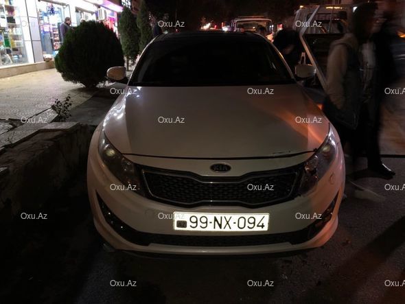 Yüksək sürət qəzaya səbəb oldu: yaralı var - FOTO 