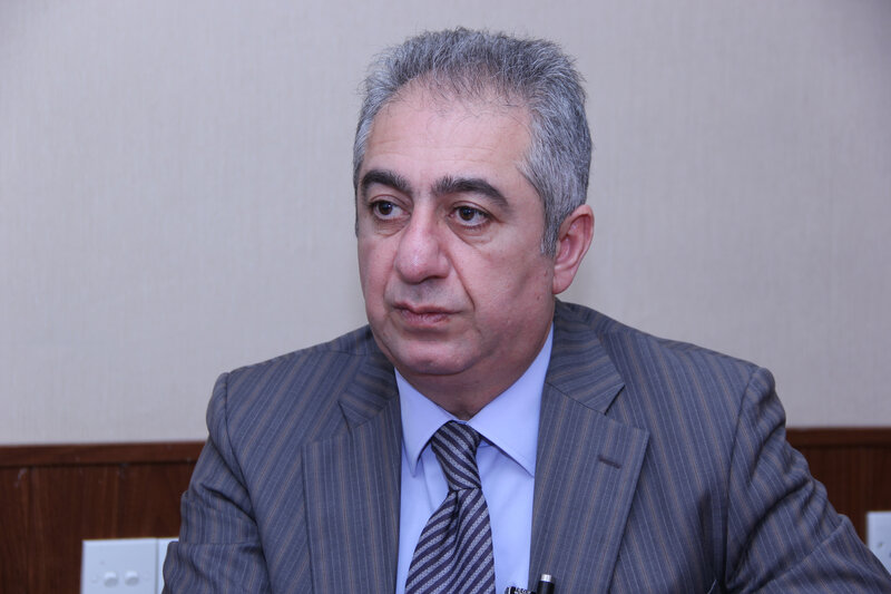 Məhkəmə Qubad İbadoğlunu ev dustaqlığına buraxıb?