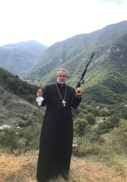 Erməni kilsəsi: Silahlı revanşizm mənbəyi