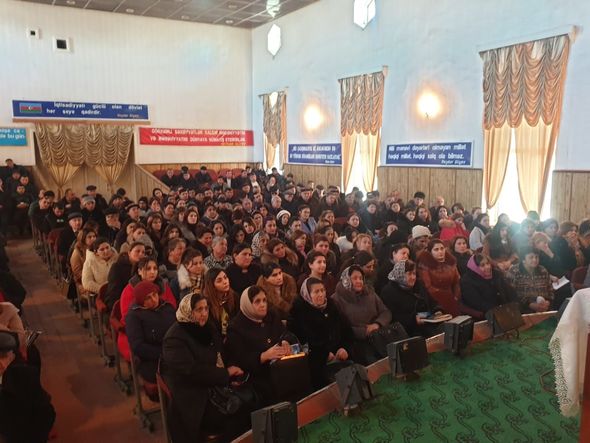 Nizami Səfərov seçiciləri ilə görüşlərini davam etdirir - FOTO