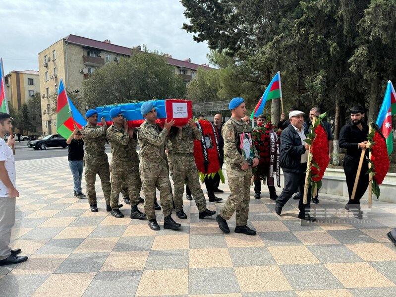 Sumqayıtda Birinci Qarabağ müharibəsinin şəhidi Səfəralı Səfərov dəfn edilib - FOTOLAR