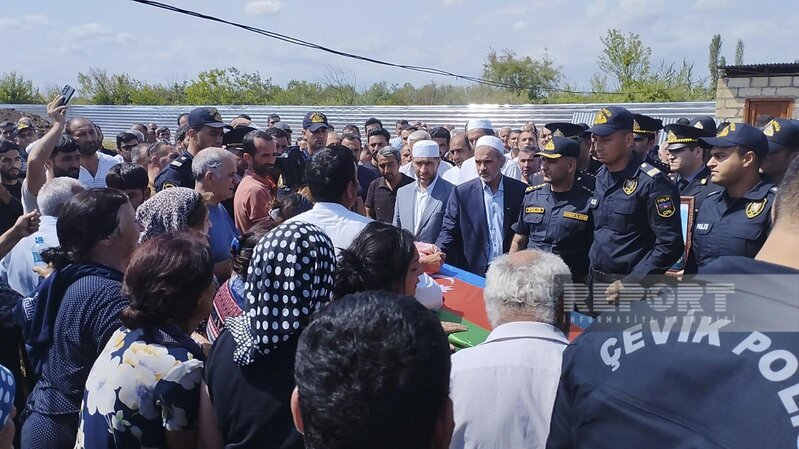 Əməliyyat zamanı həlak olan polislə Kürdəmirdə vida mərasimi keçirilir