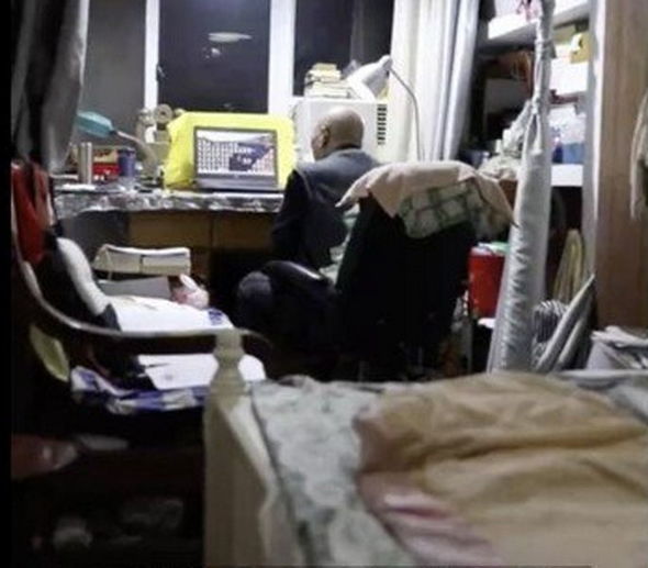 Doqquz yaşlı qız edam olunmuş atasının borclarına görə cəzalandırılıb - FOTO