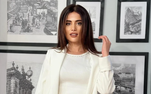 Zarina pərəstişkarına ərə gedir?