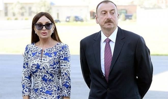 İlham Əliyev və Mehriban Əliyeva "Bakutel-2019" sərgisi ilə tanış oldular