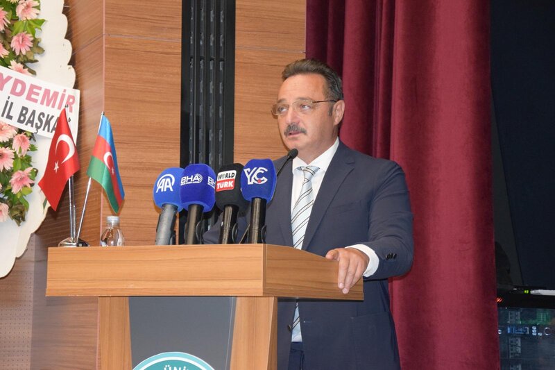 Balıkəsirdə Beynəlxalq Media Zirvəsi keçirildi: Türk dünyası üçün yeni media modeli təklif edildi - FOTO