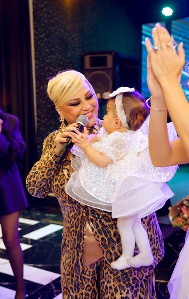 Ülkər Qasımqızı qızına ad günü keçirdi - FOTOLAR