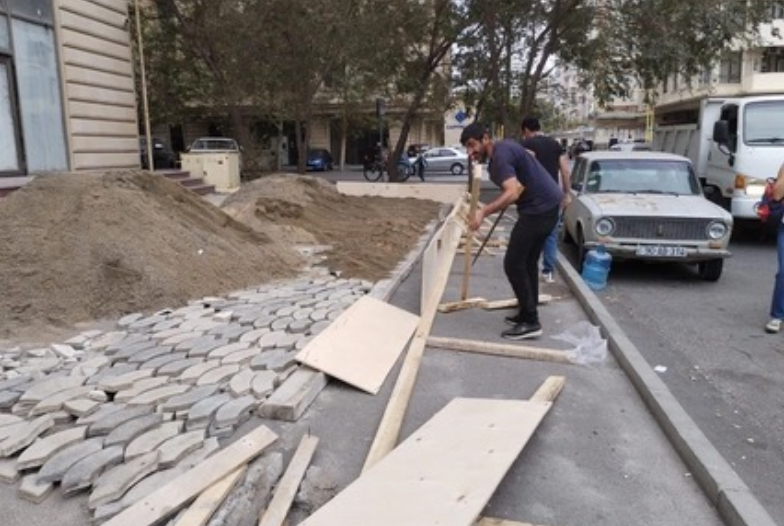 Bakıda piyada səkisi zəbt edildi: Dövlət qurumu işə qarışdı