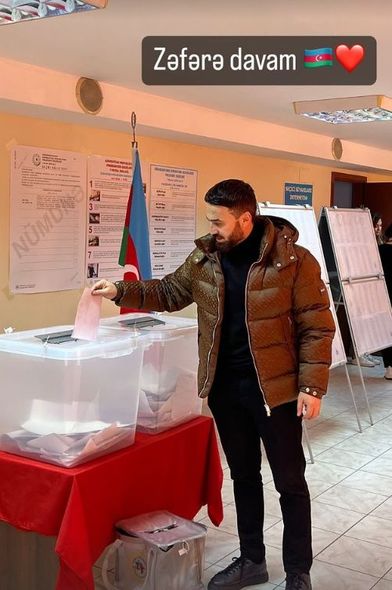 Məşhurlar prezident seçkisində iştirak ediblər - FOTO