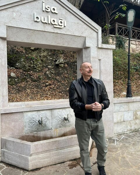 Prezident İsa bulağında - Mehriban Əliyeva fotolar PAYLAŞDI