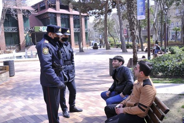 DİN xüsusi avtomobillərlə küçə və prospektlərdə, məlhəllədaxilli yollarda əhaliyə xəbərdarlıq edir - FOTO