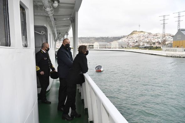 İlham Əliyev və Mehriban Əliyeva Bakıda yaradılan tanker-muzeyinin açılışında - YENİLƏNİB + FOTO/VİDEO