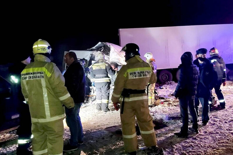 Rusiyada yol qəzası nəticəsində 10 nəfər həlak olub