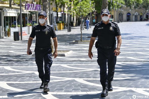 Bakı sərt karantində: İcazə, polis postları, şəhərin sükutu... - FOTOREPORTAJ