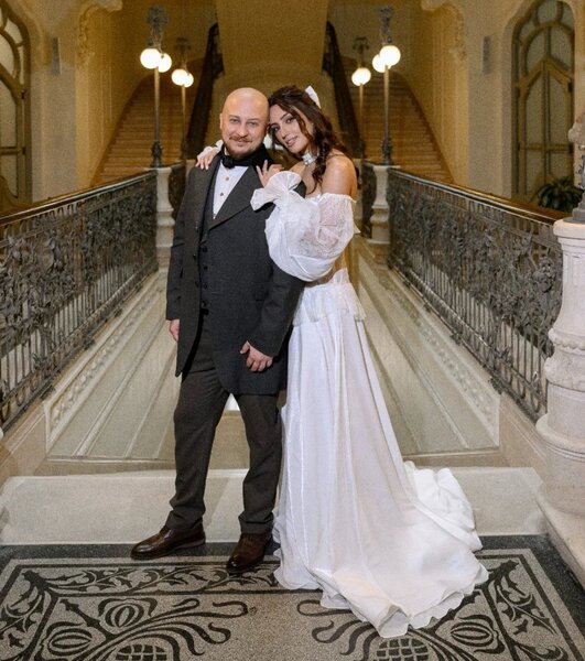 Məşhur aktrisa Budapeştdə evləndi - FOTOLAR