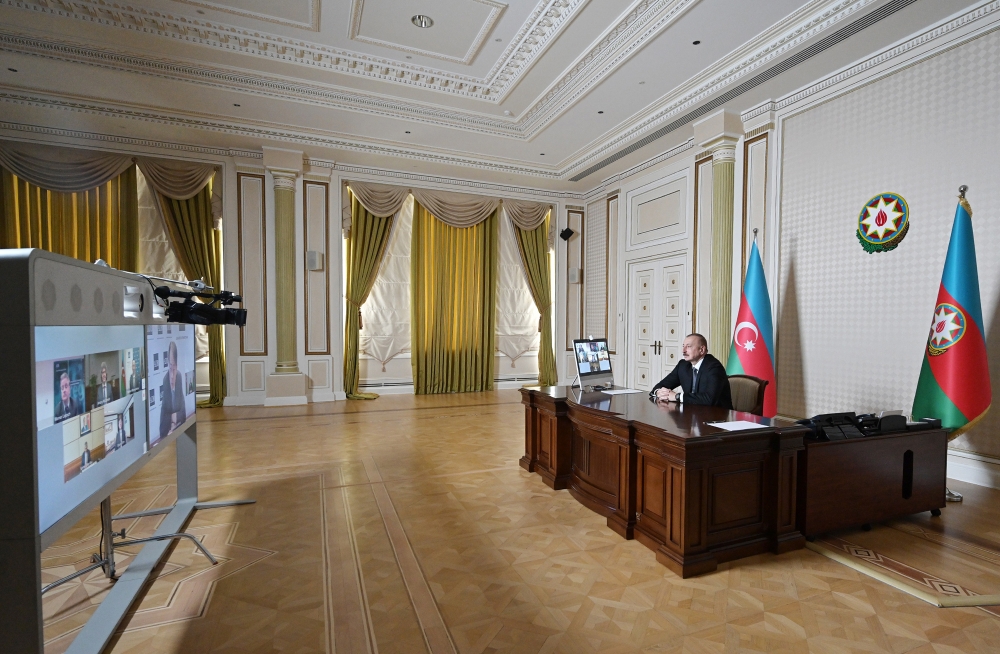 İlham Əliyev Asiya İnkişaf Bankının rəhbərləri ilə videokonfrans keçirdi - FOTO + YENİLƏNİB