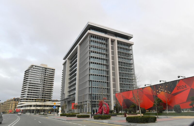 Prezident Ağ Şəhərdə yaradılan şəraitlə tanış oldu - FOTOLAR