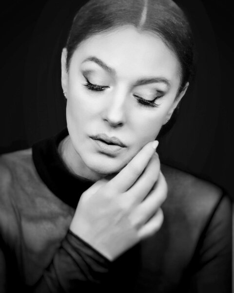 57 yaşlı Monika Belluççidən cazibədar FOTOSESSİYA