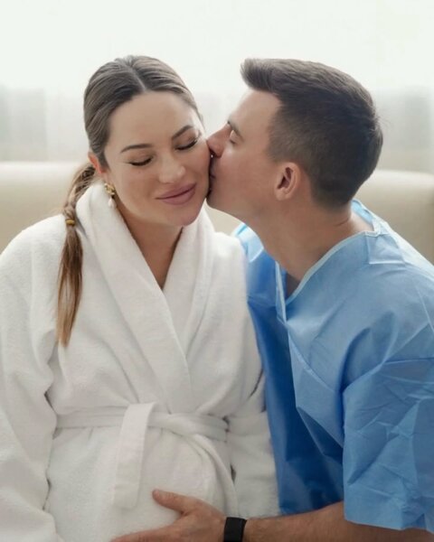 Məşhur müğənni ata oldu - FOTOLR