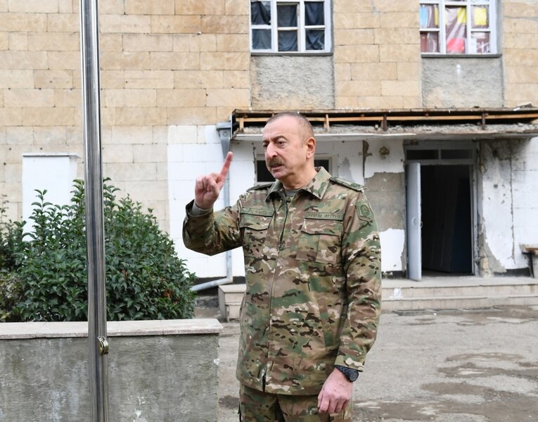 Prezident: "Düşmən rəzalət damğası ilə yaşayacaq" 