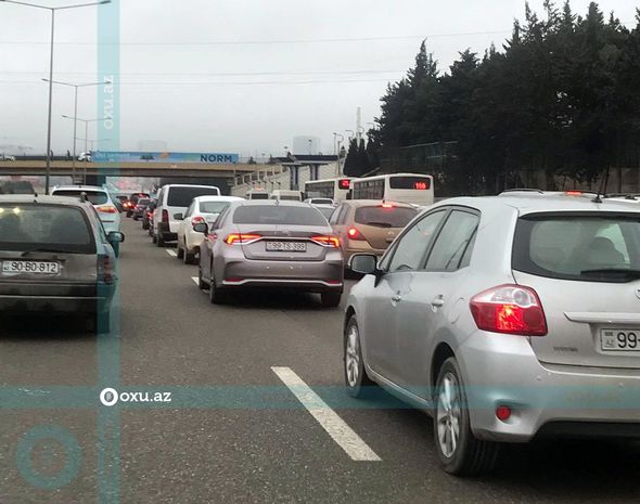 Bakı-Sumqayıt yolunda uzun tıxac - FOTO