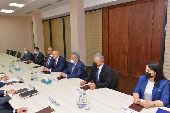 Baş Prokurorluq və Dövlət Gömrük Komitəsi arasında əməkdaşlıq memorandumu imzalanıb - FOTO