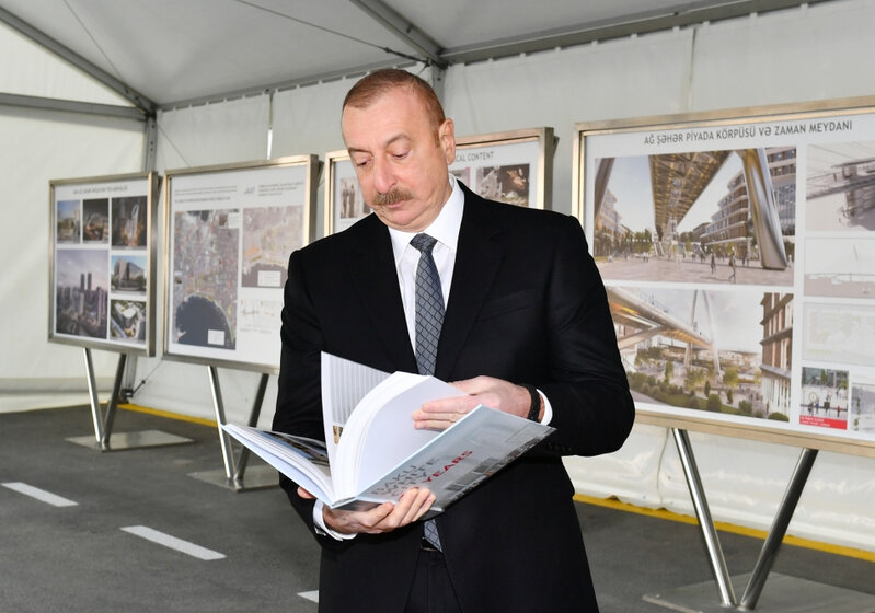 Prezident Ağ Şəhərdə görülən işlərlə tanış oldu - FOTOLAR