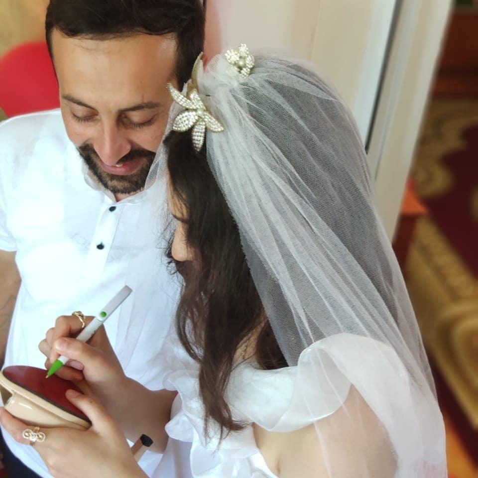 Bakıda bəylə gəlin evlərinin həyətində toy etdilər - FOTO
