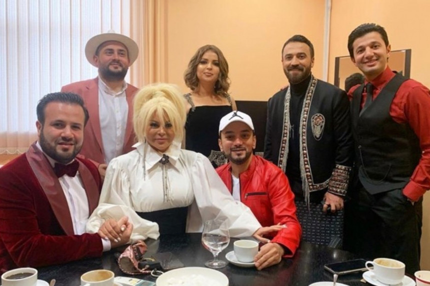 Küsülü olan xalq artistləri barışdı