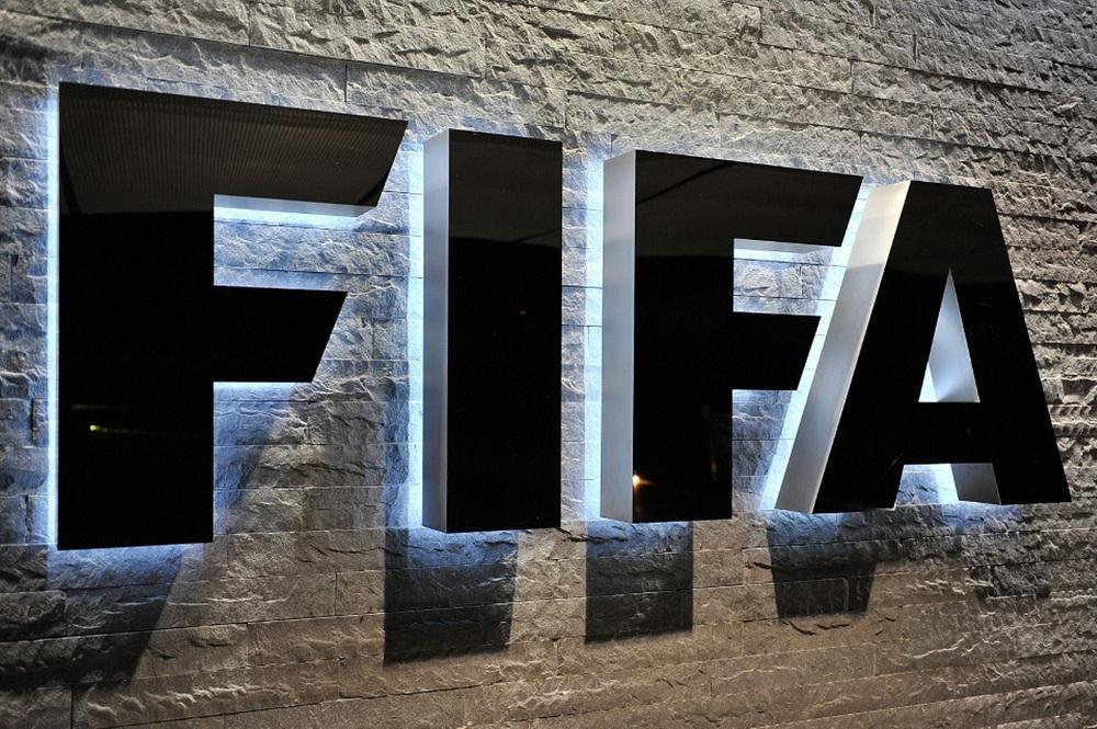 FIFA müqavilələr və "transfer pəncərəsi" ilə bağlı qərarını açıqladı