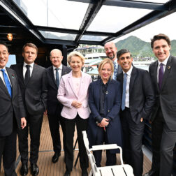 G7 sammitindən maraqlı görüntülər - FOTOLAR