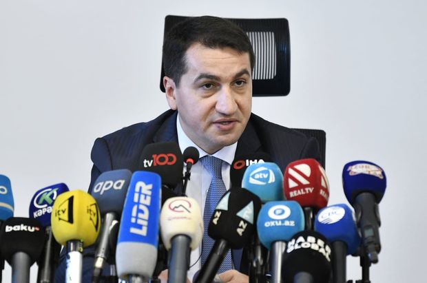 Hikmət Hacıyev: 