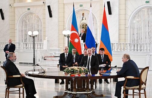 Piterdə üçtərəfli görüş ola bilər - Peskov
