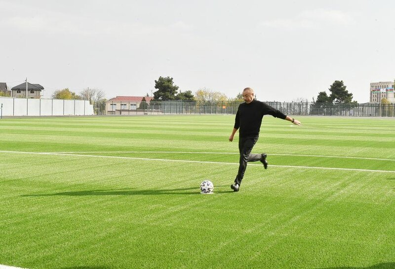 Prezident yeni stadionunun açılışında qol vurdu - FOTO/VİDEO