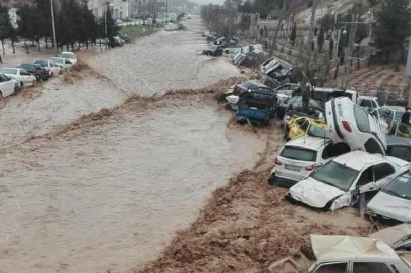İranda daşqınlar səbəbi ilə daha bir şəhər boşaldıldı