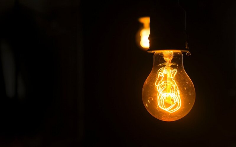 Kiyevdə 450 min ev işıqsız qaldı