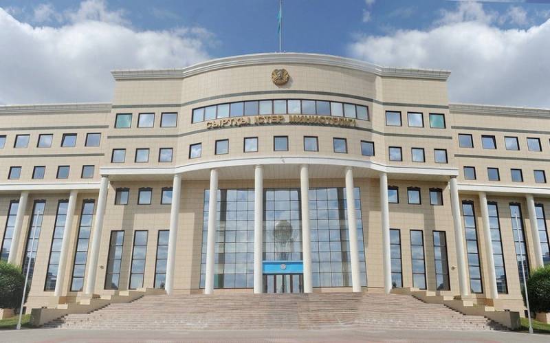 Qazaxıstan XİN Azərbaycanın Londondakı səfirliyinə hücumu PİSLƏDİ