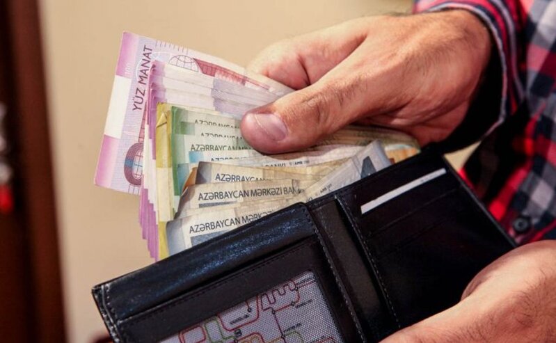 Azərbaycanda orta aylıq əməkhaqqı 14% artdı