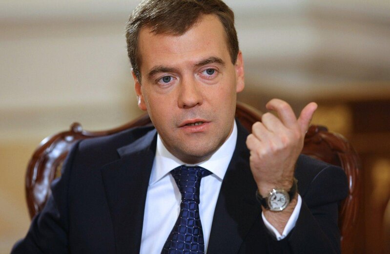 Rusiya bu şəbəkədən çıxa bilər - Medvedev