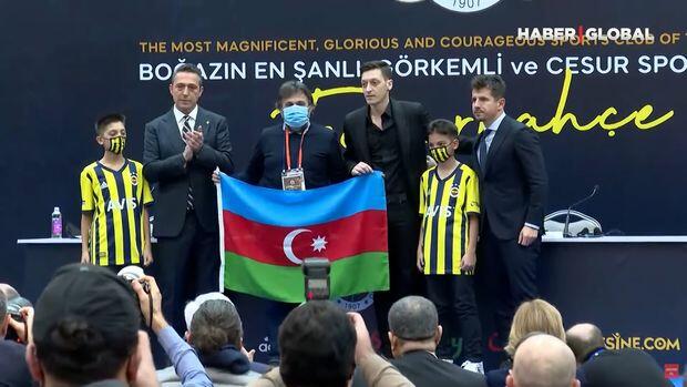 Məsut Özil Azərbaycana belə DƏSTƏK OLDU - VİDEO