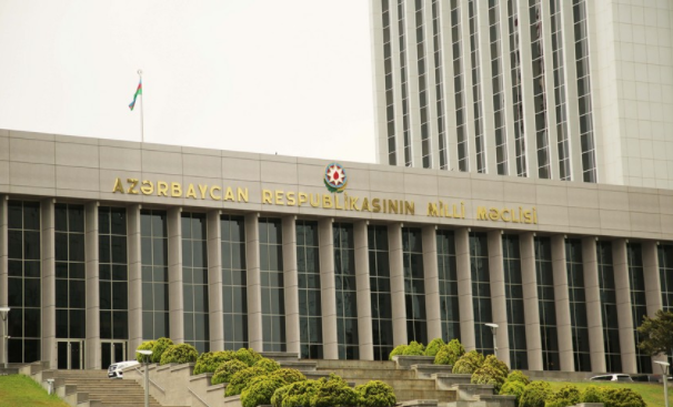 Milli Məclisdə yeni TƏYİNATLAR - FOTO