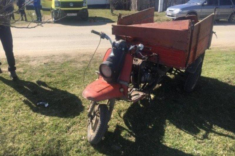 Lənkəranda axundu motosiklet vurdu