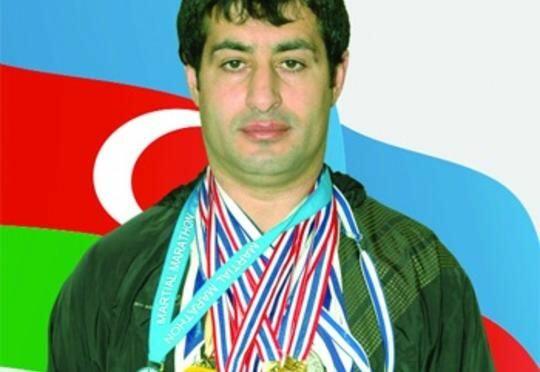 9 qat dünya çempionundan nazirlik rəsmisinə SƏRT CAVAB