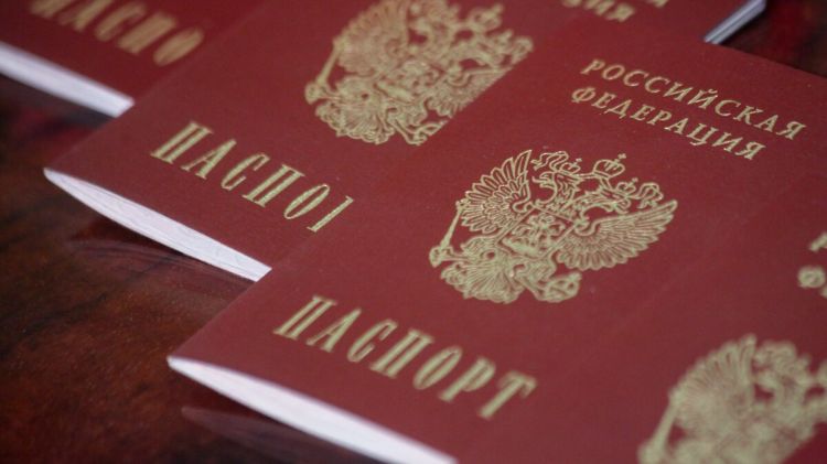Zaporojye vilayətində 8 mindən çox Rusiya pasportu VERİLDİ