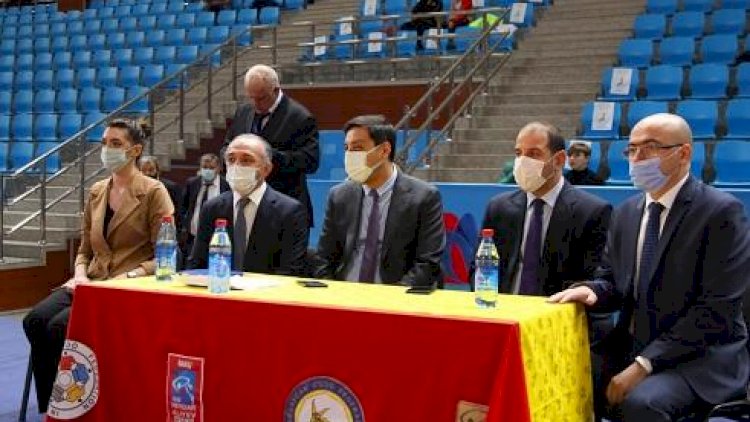 Nazir cüdo yarışlarını izlədi