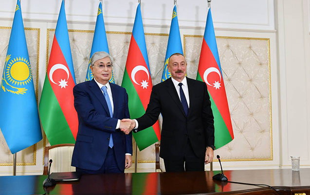 Qazaxıstan Prezidenti Azərbaycan liderinə zəng etdi
