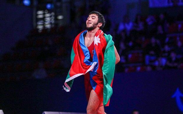 Turan Bayramov erməni idmançı üzərində ZƏFƏR ÇALDI