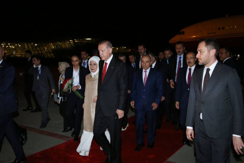 Ərdoğan Azərbaycana GƏLDİ - FOTO